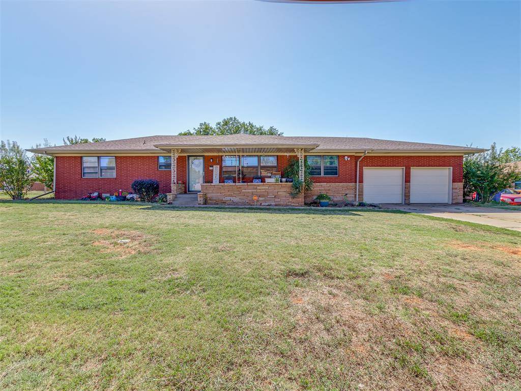 Lindsay, OK 73052,317 Oakwood Drive