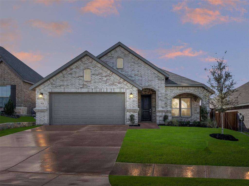 Cleburne, TX 76033,921 Beverly Drive