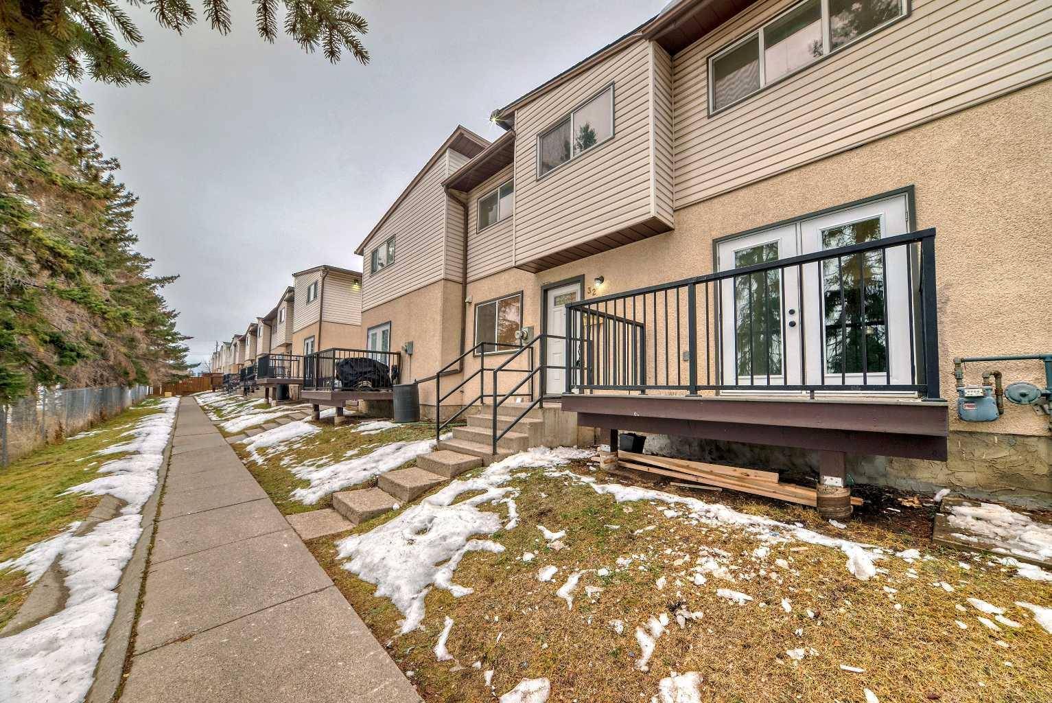 Calgary, AB T2A 5E4,4531 7 AVE SE #32