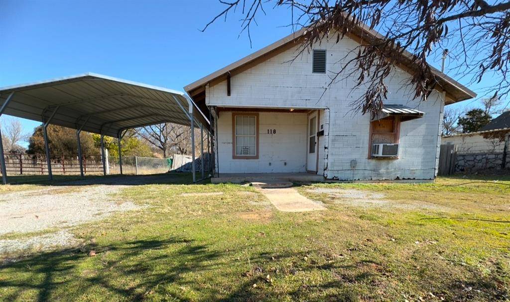 Mangum, OK 73554,118 N Louisiana Avenue