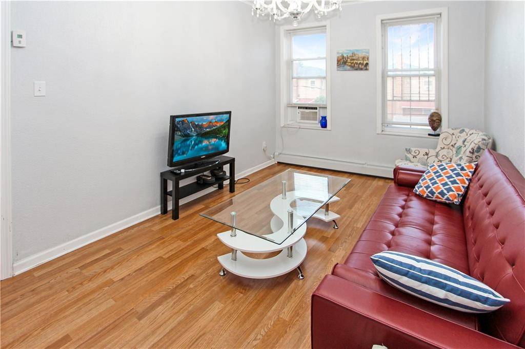 Brooklyn, NY 11208,557 Drew ST