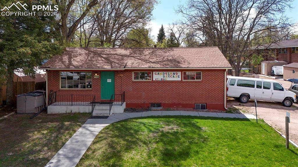 Colorado Springs, CO 80907,3129 Larkspur DR