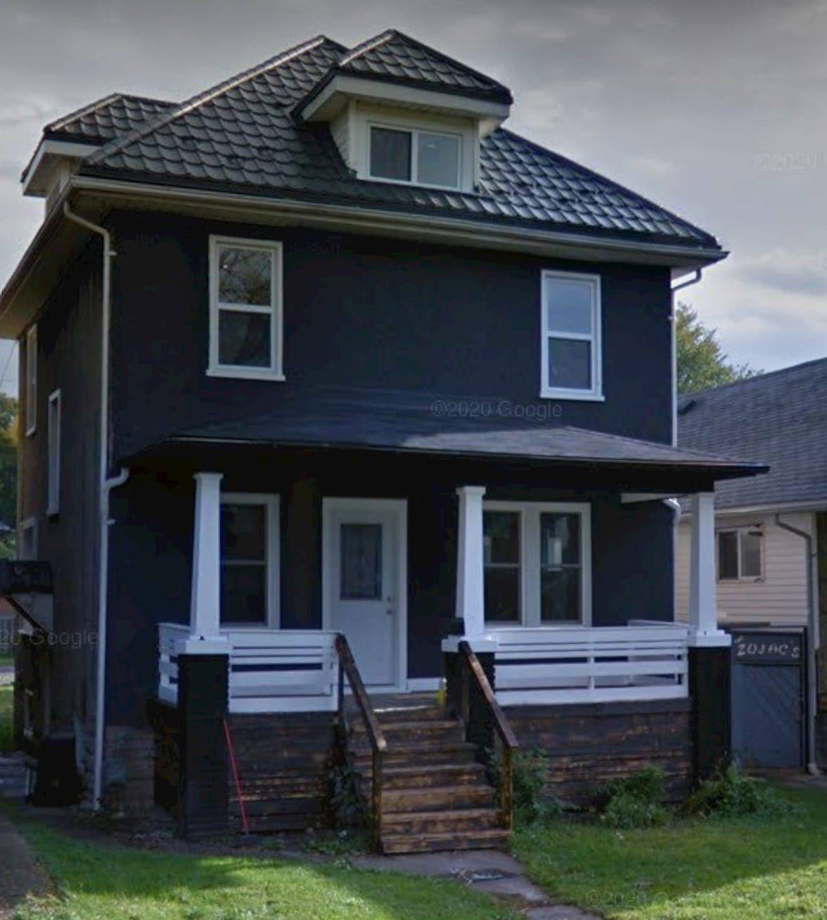 Windsor, ON N9A 4X7,952 Bruce AVE