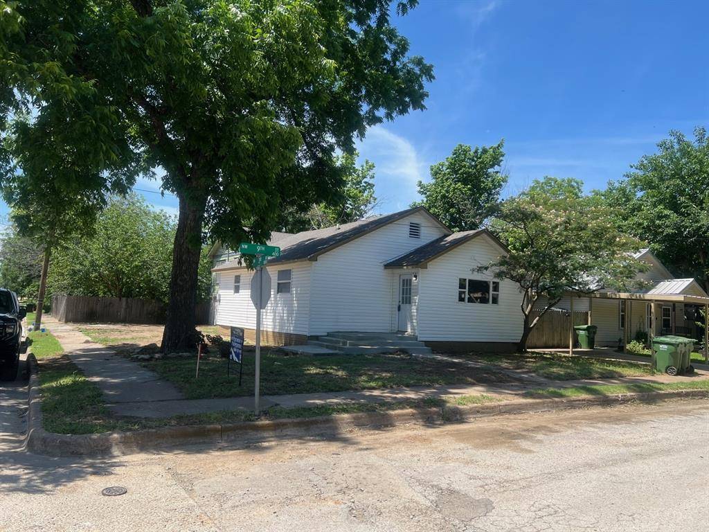 Mineral Wells, TX 76067,401 9th Street