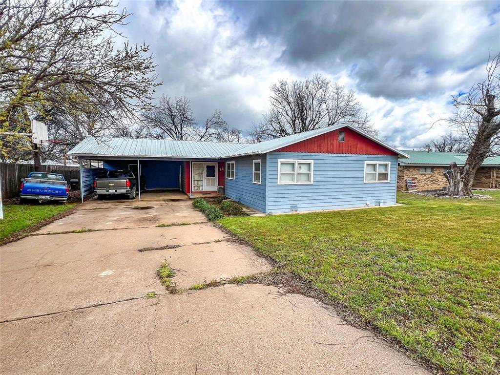 Knox City, TX 79529,904 4th Street