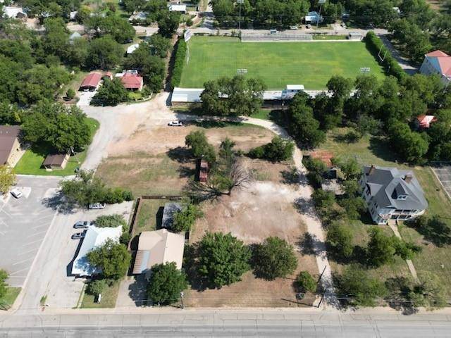 San Saba, TX 76877,402 W Wallace Street