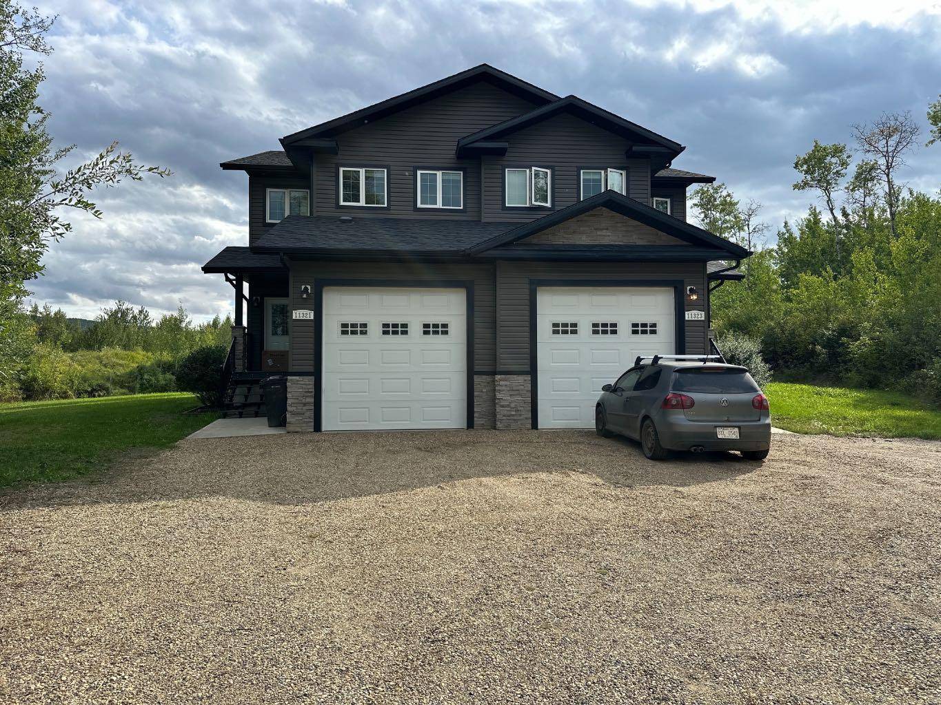 Peace River, AB T8S 1P6,11321 & 11323 91 ST