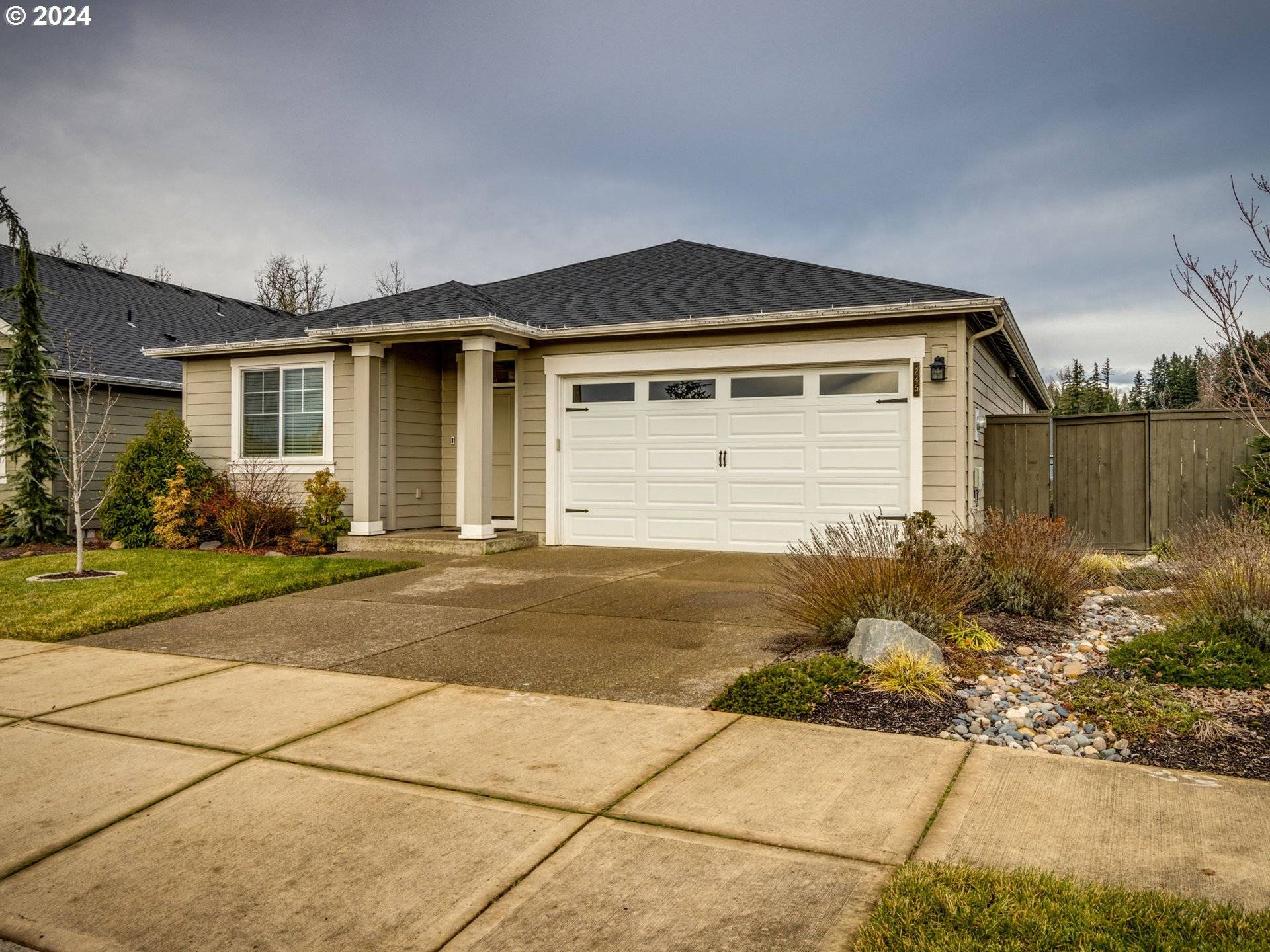 Estacada, OR 97023,245 NE HILL WAY