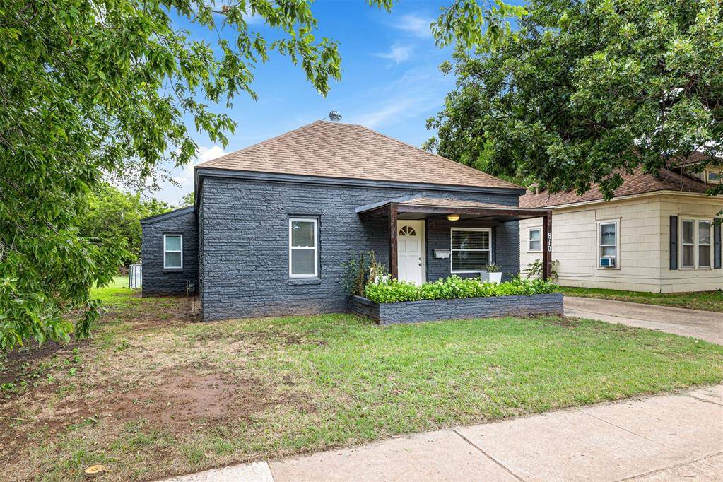 El Reno, OK 73036,810 Sunset Drive