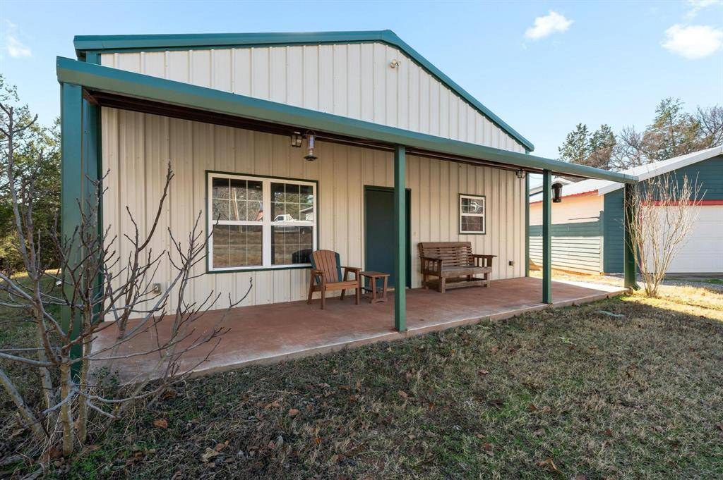 Denison, TX 75021,506 Trail Road