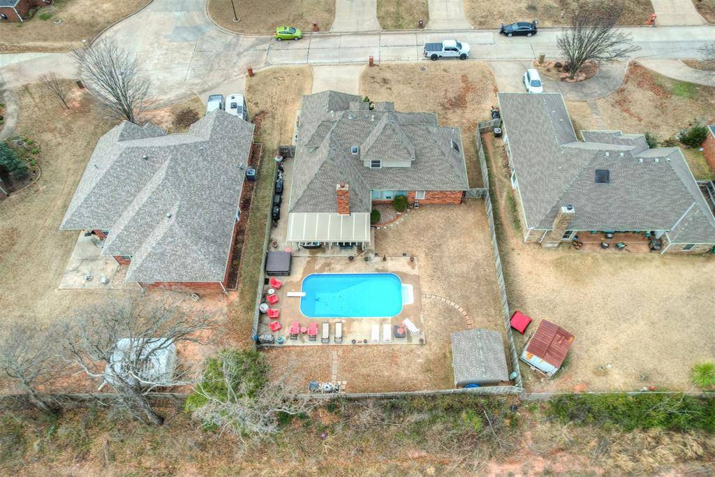 Shawnee, OK 74801,301 Club House Drive