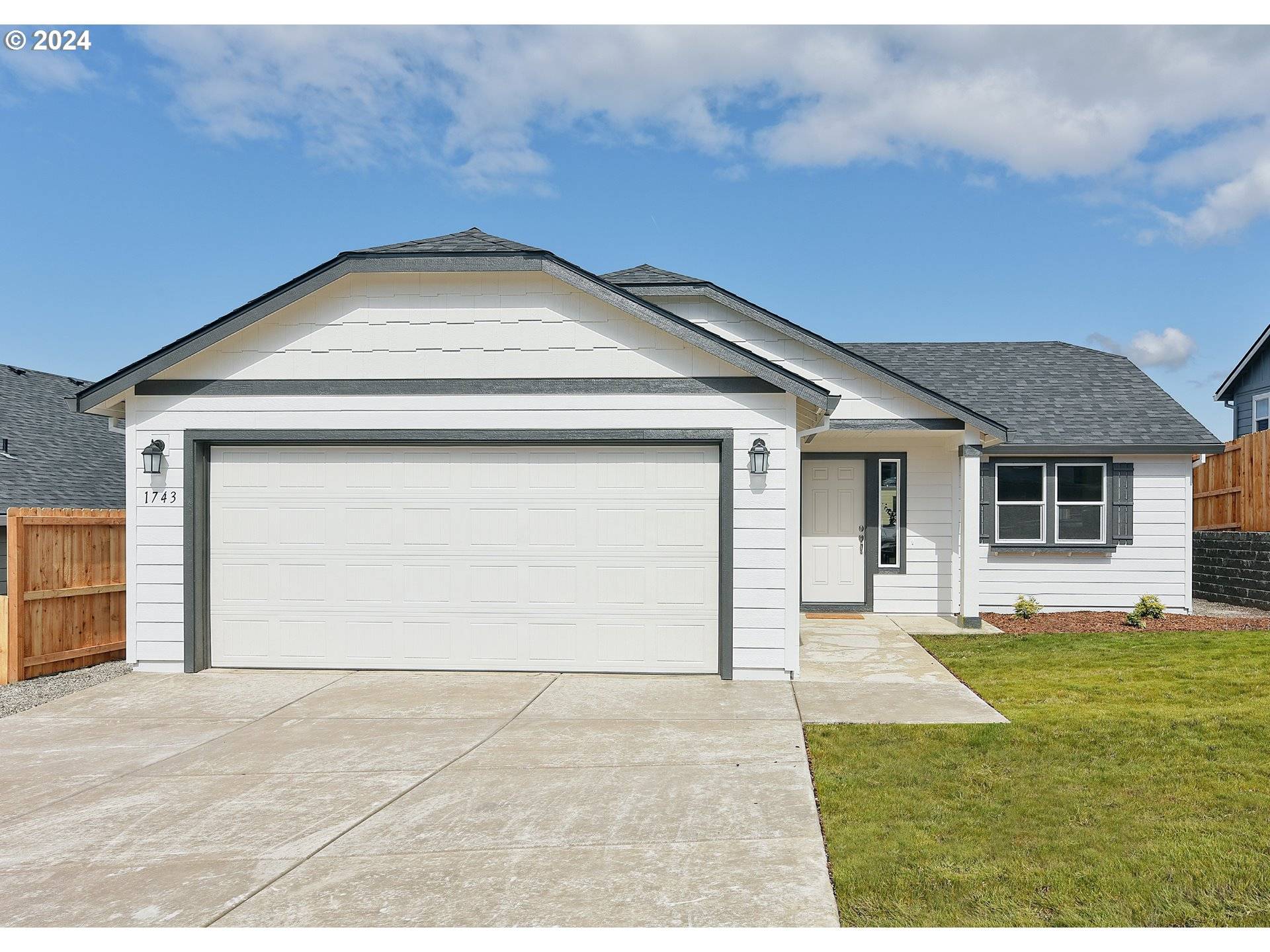 Springfield, OR 97478,5007 Cedar View