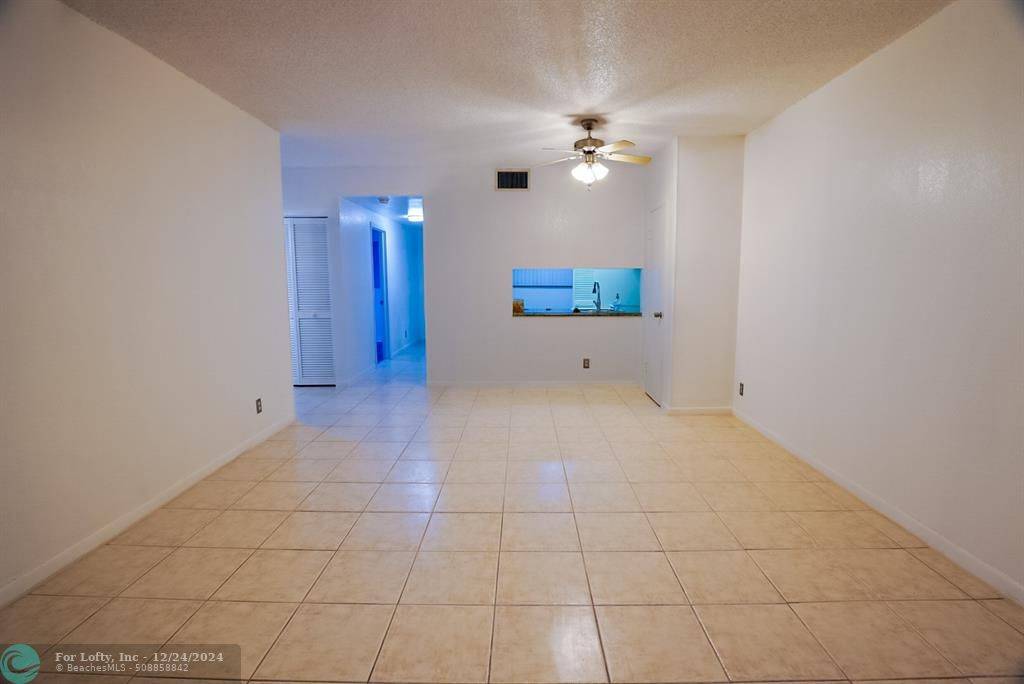 Coral Springs, FL 33065,2500 Coral Spring Drive  #106