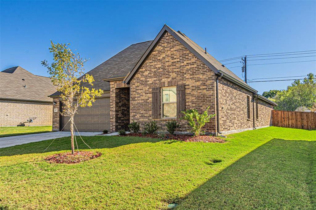 Van Alstyne, TX 75495,537 Hickory Ridge Drive