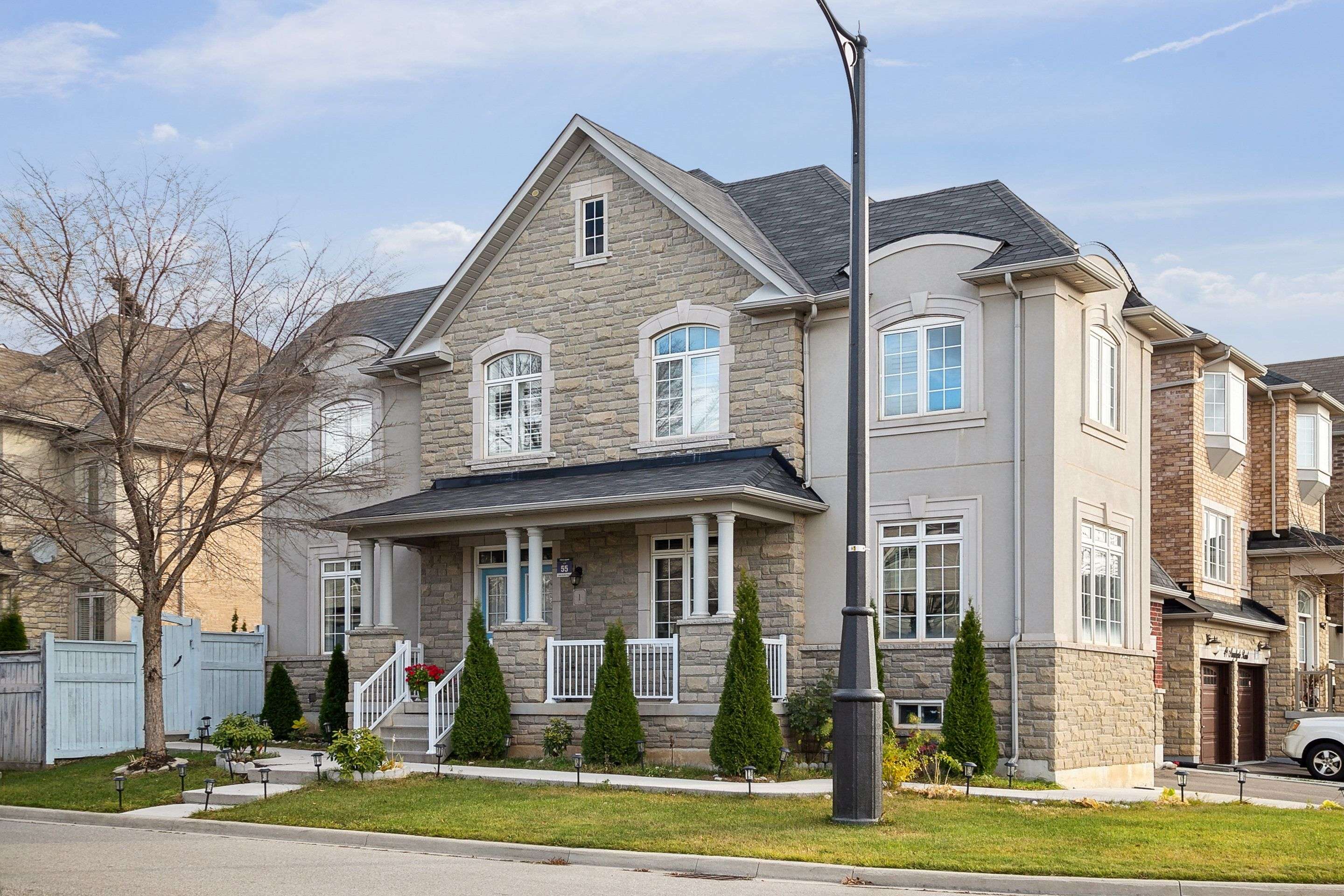 Brampton, ON L6Y 0B7,1 Sage Meadow CRES