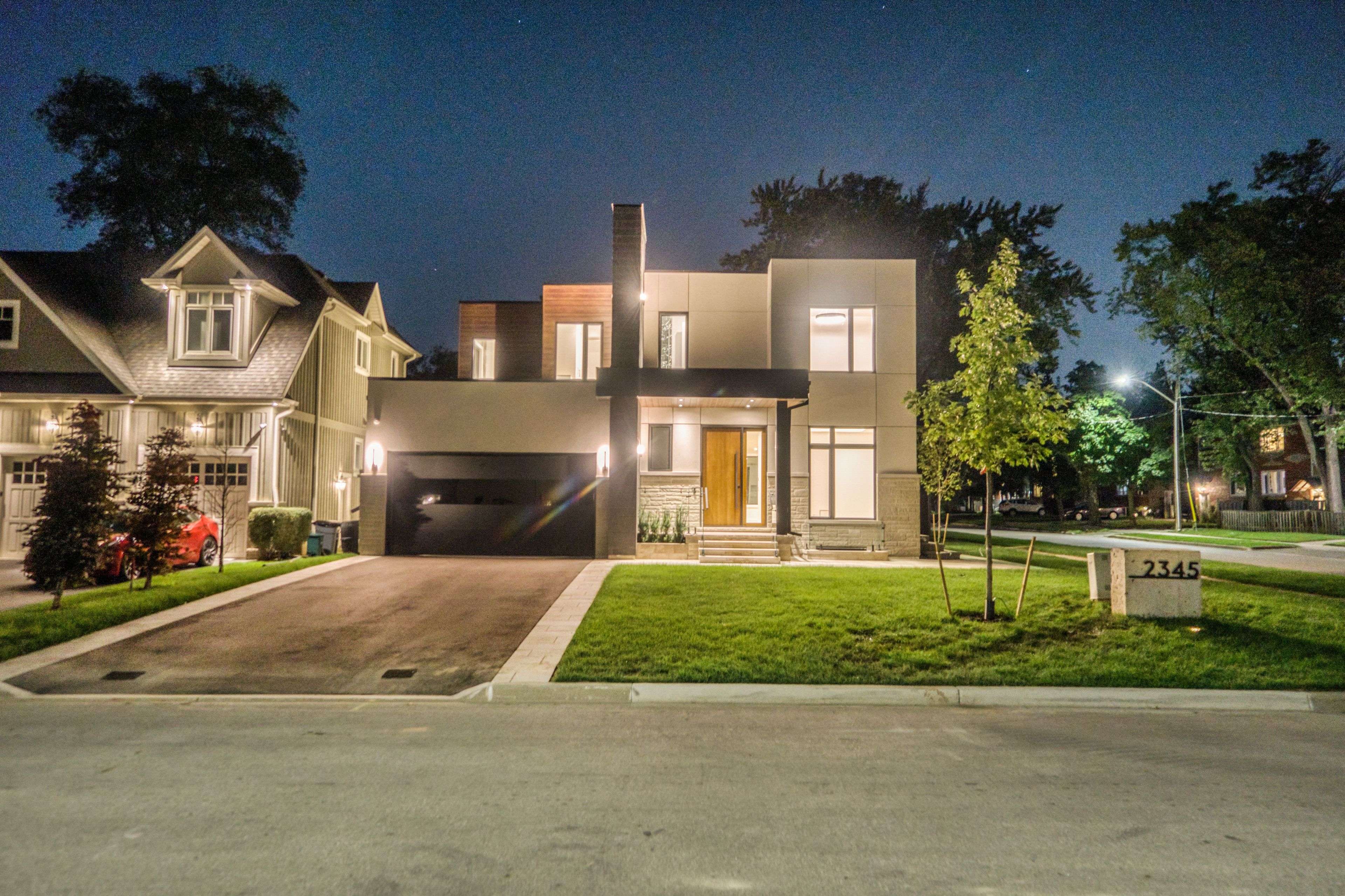 Oakville, ON L6L 1N8,2345 Belyea ST