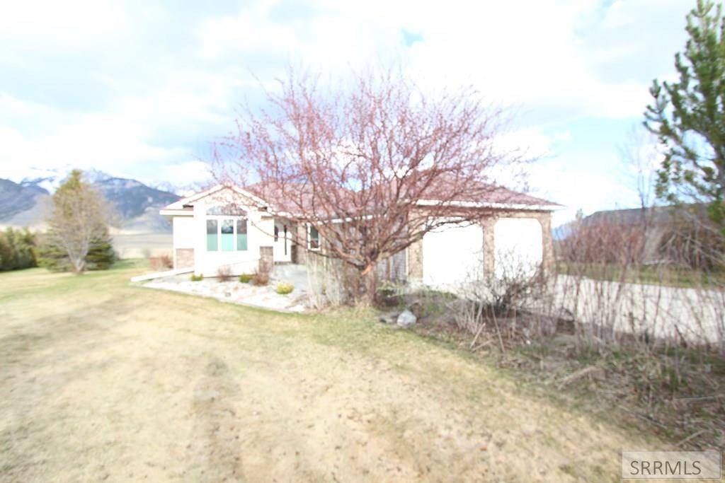 Moore, ID 83255,4006 N 3600 W