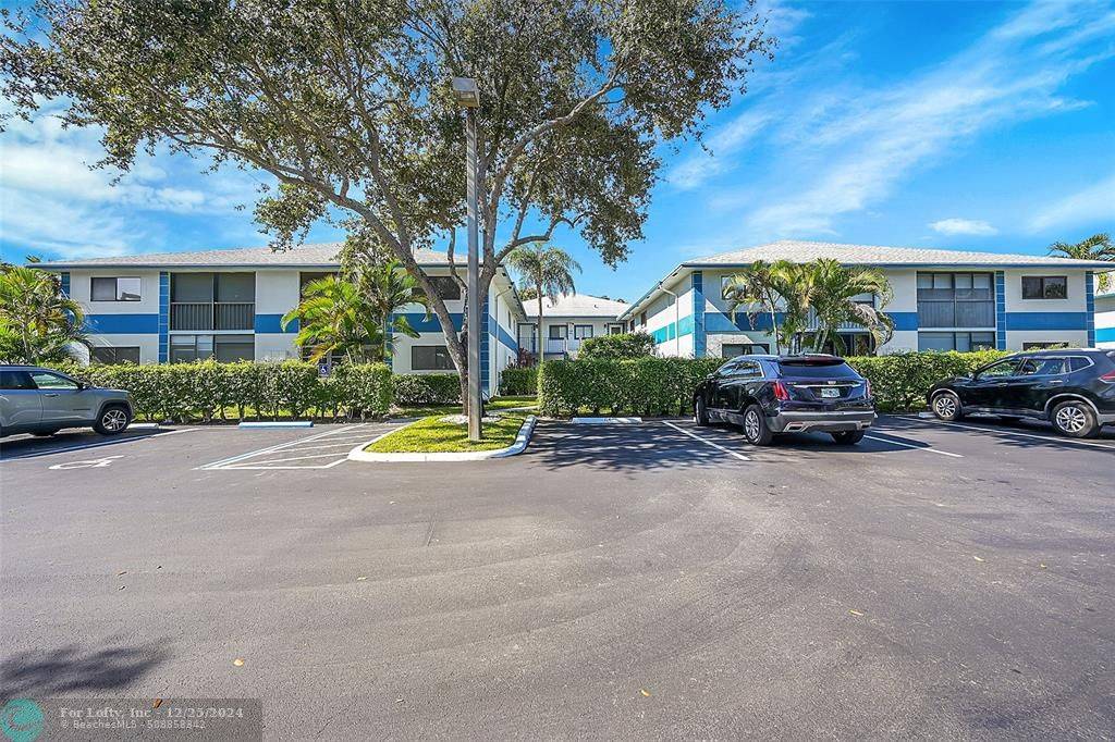 Delray Beach, FL 33484,15301 Pembridge Ave  #57