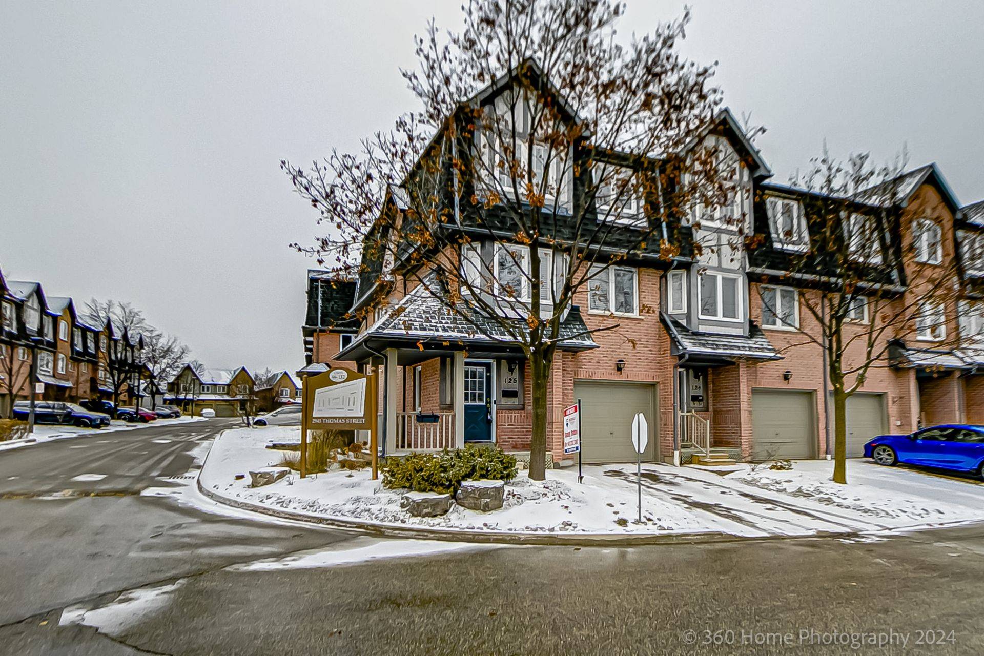 Mississauga, ON L5M 6C1,2945 Thomas ST #125