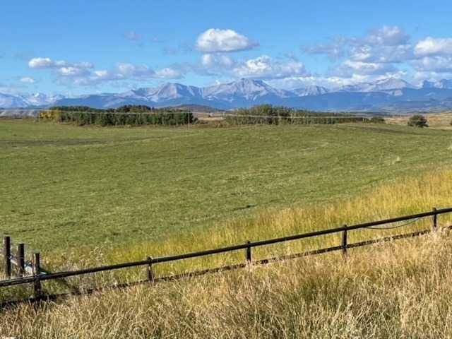 Rural Foothills County, AB T0L 1H0,144133 530 AVE W #10