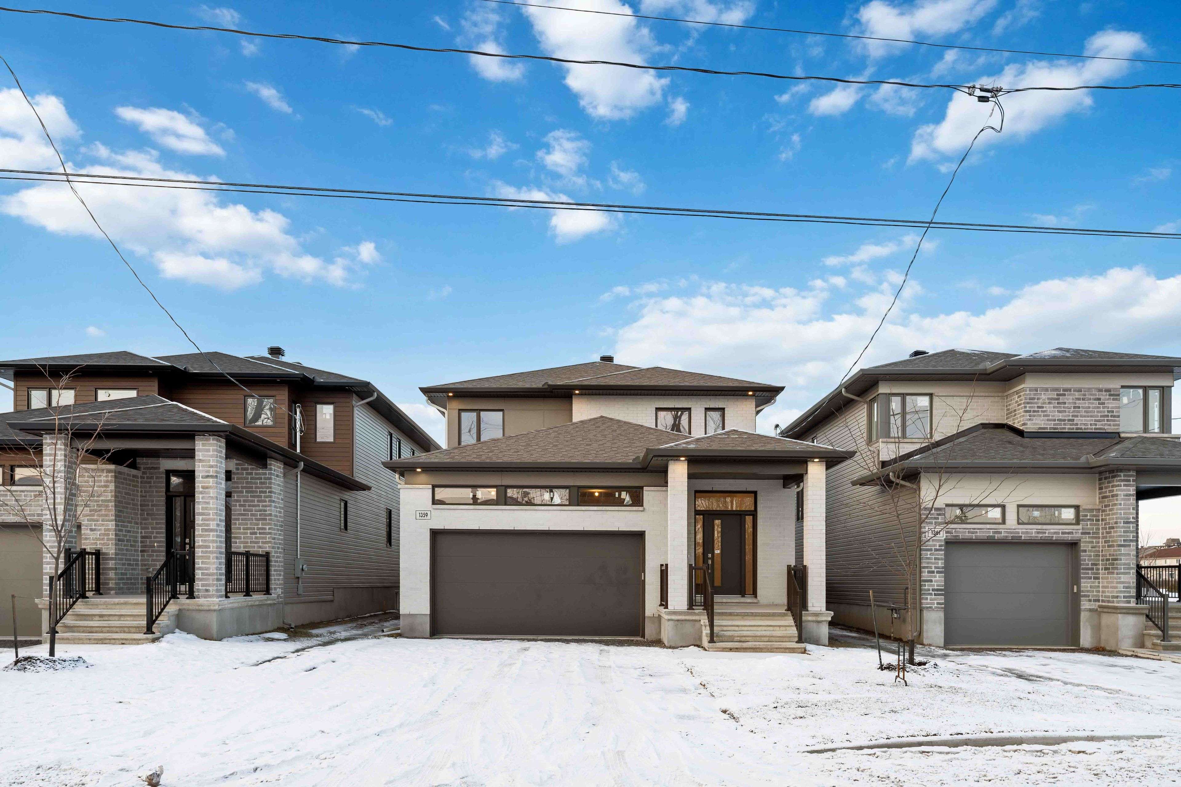 Hunt Club - South Keys And Area, ON K1V 6W1,1359 Kitchener AVE