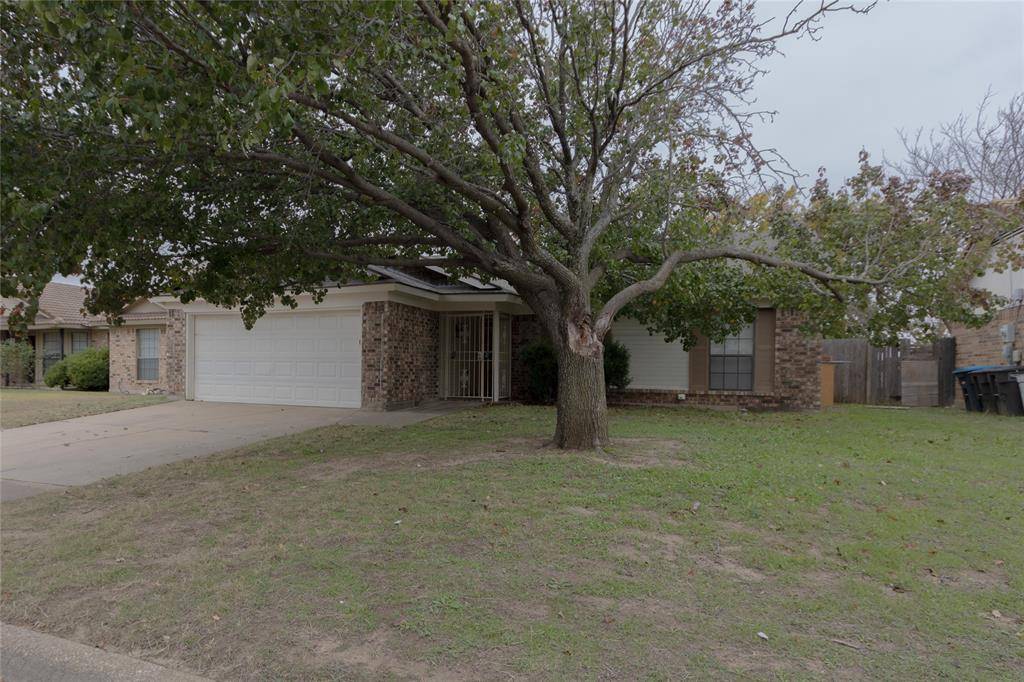 Fort Worth, TX 76133,7208 Ridge Road W