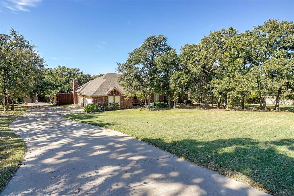 Burleson, TX 76028,209 Hillside Drive W