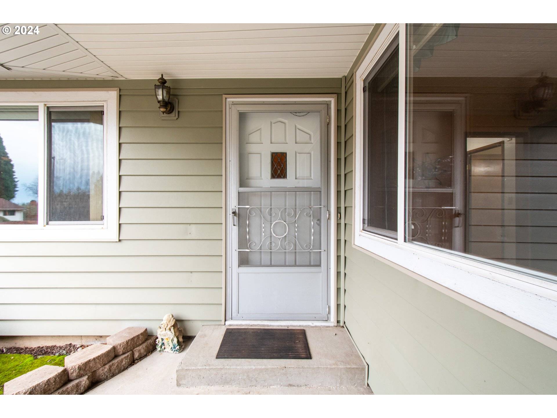 717 NW 3RD AVE, Battle Ground, WA 98604