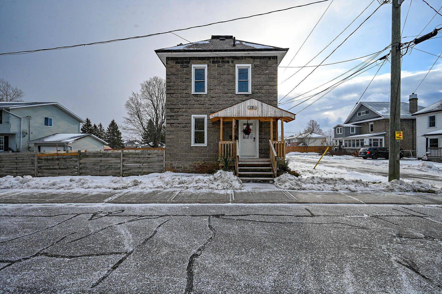 Lanark, ON K7A 3E3,15 Thomas ST