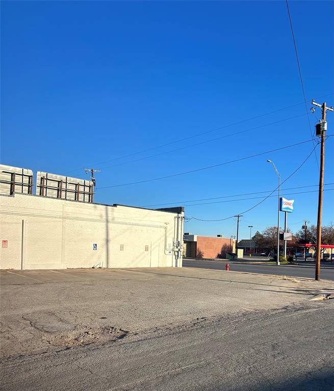 Brownwood, TX 76801,1419 Austin Avenue