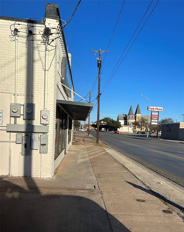 Brownwood, TX 76801,1419 Austin Avenue