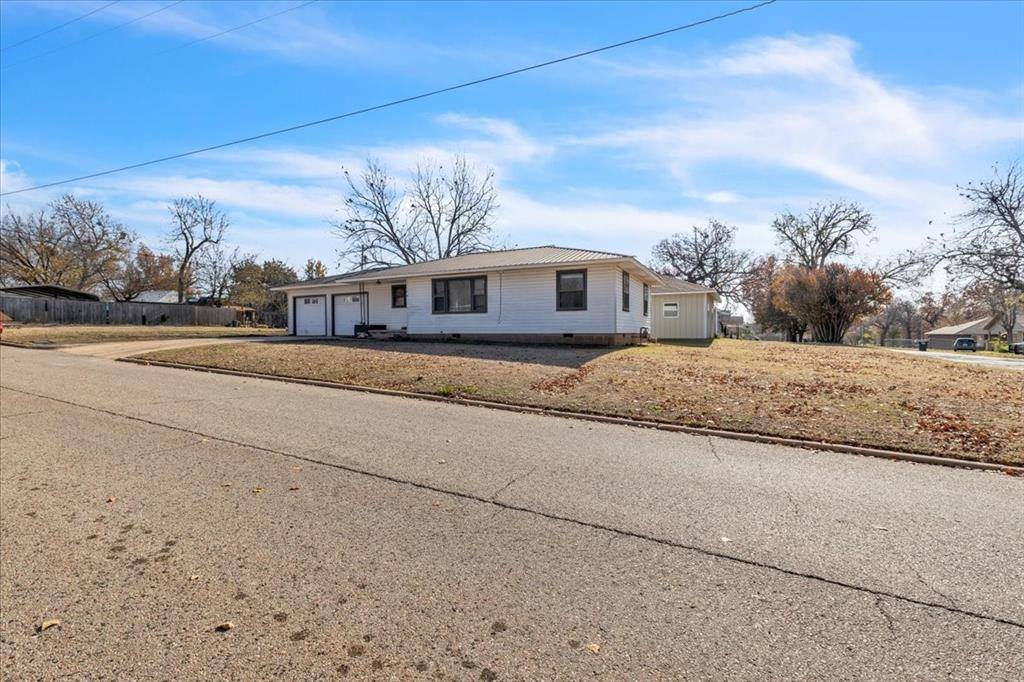 Shawnee, OK 74801,1610 E 10th Street