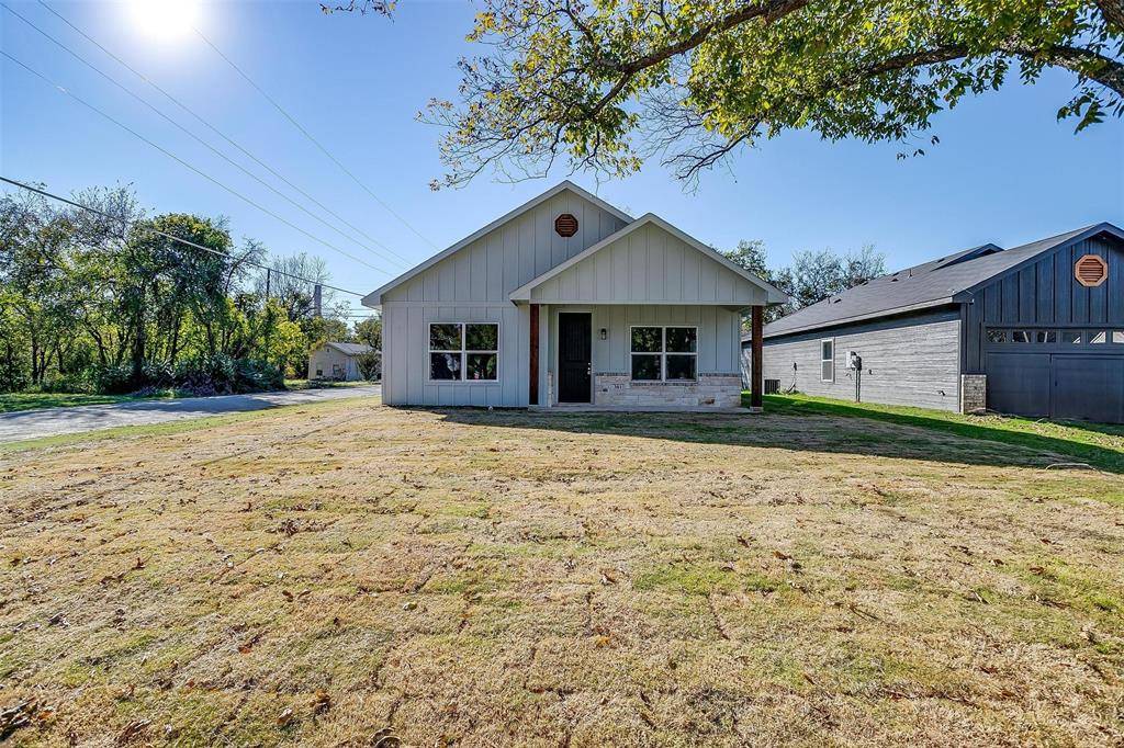 Cleburne, TX 76031,301 Chase Avenue