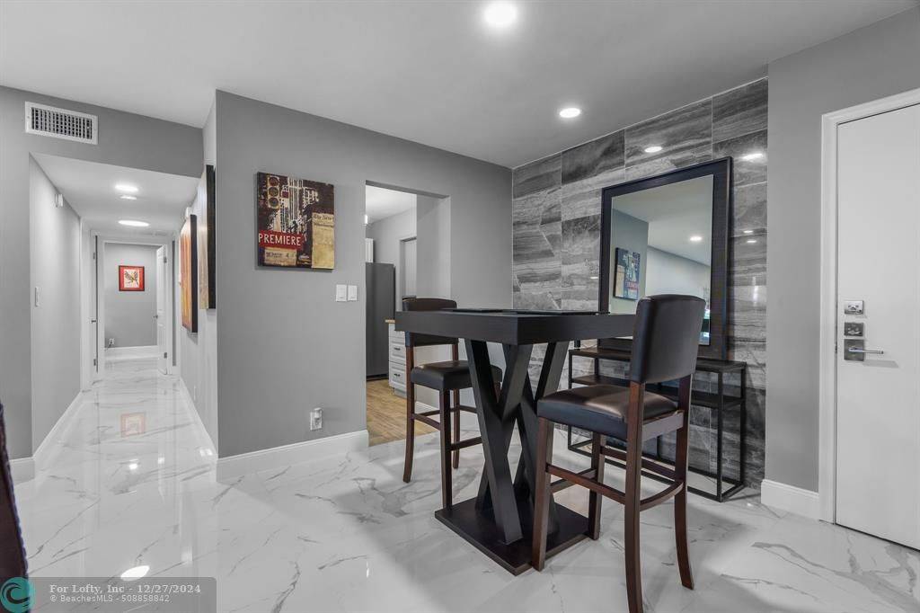 Wilton Manors, FL 33305,1940 NE 2nd Ave #114J