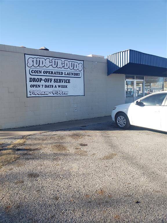 Altus, OK 73521,520 E BROADWAY Street