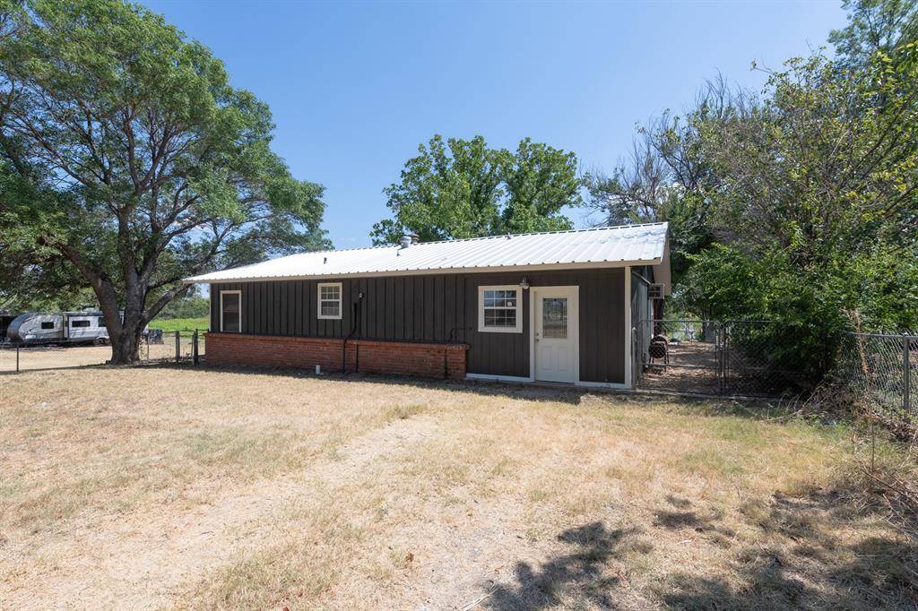 Henrietta, TX 76365,1001 Miller Shores Road #1