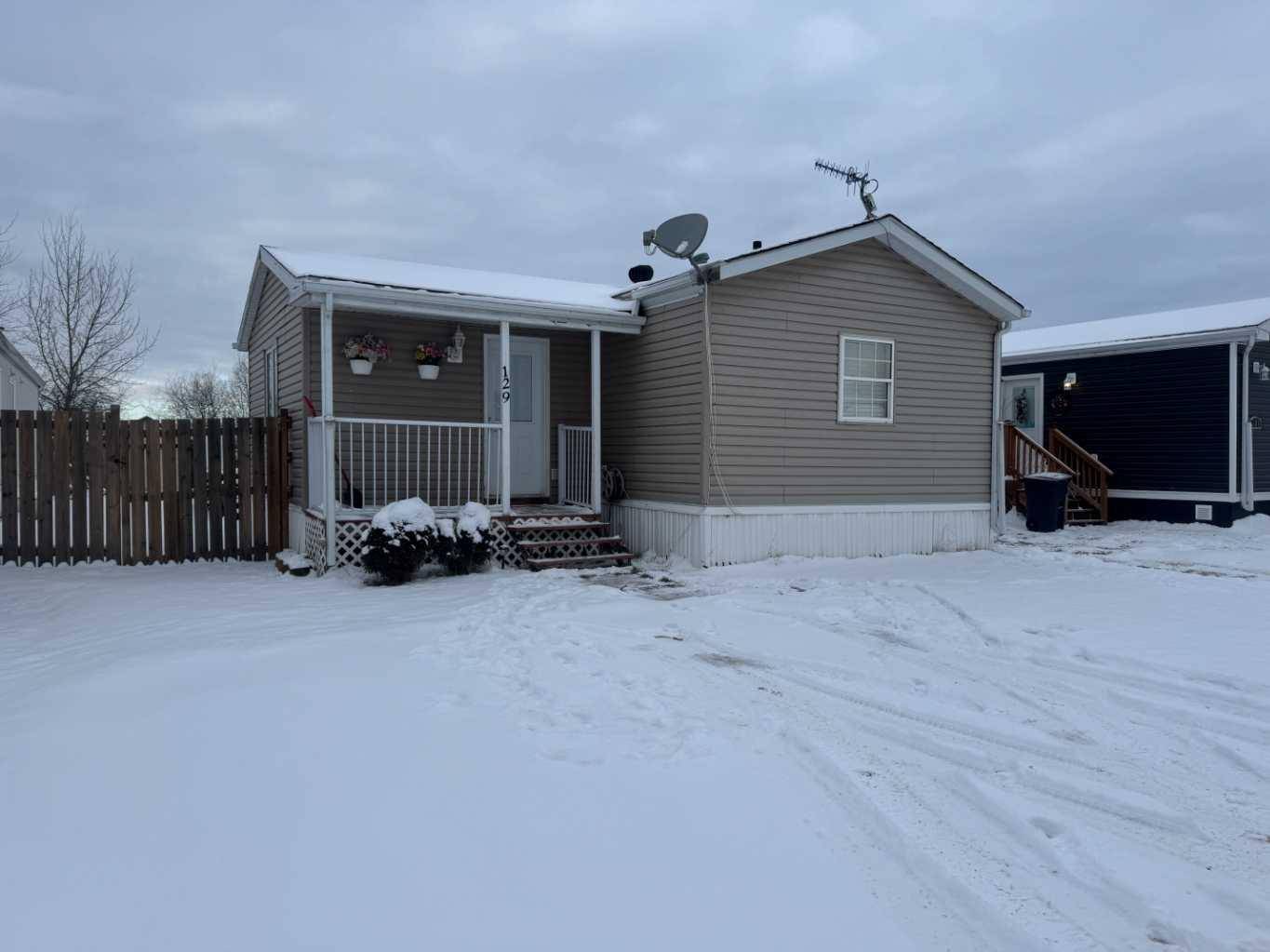 Slave Lake, AB T0G 2A4,812 6 AVE SW #129