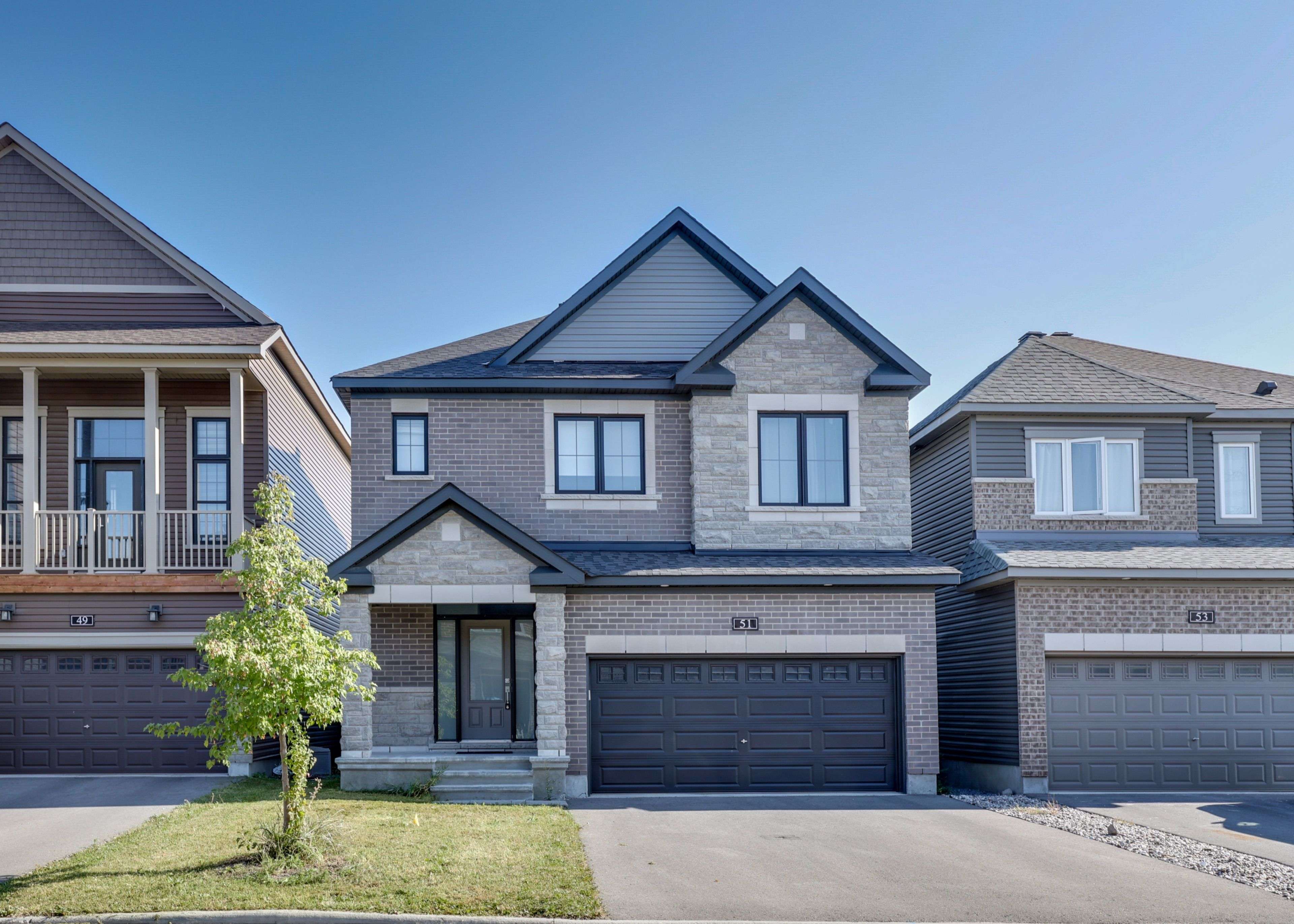 Kanata, ON K2T 0R3,51 ERAMOSA CRES