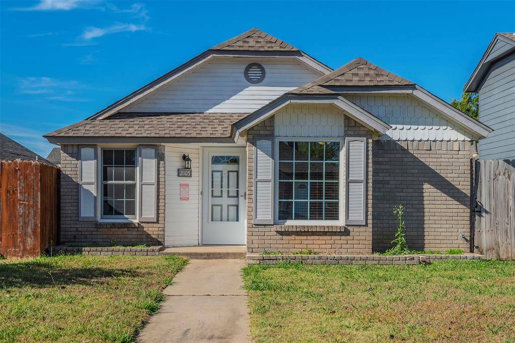 Moore, OK 73170,2105 S Robinson Avenue