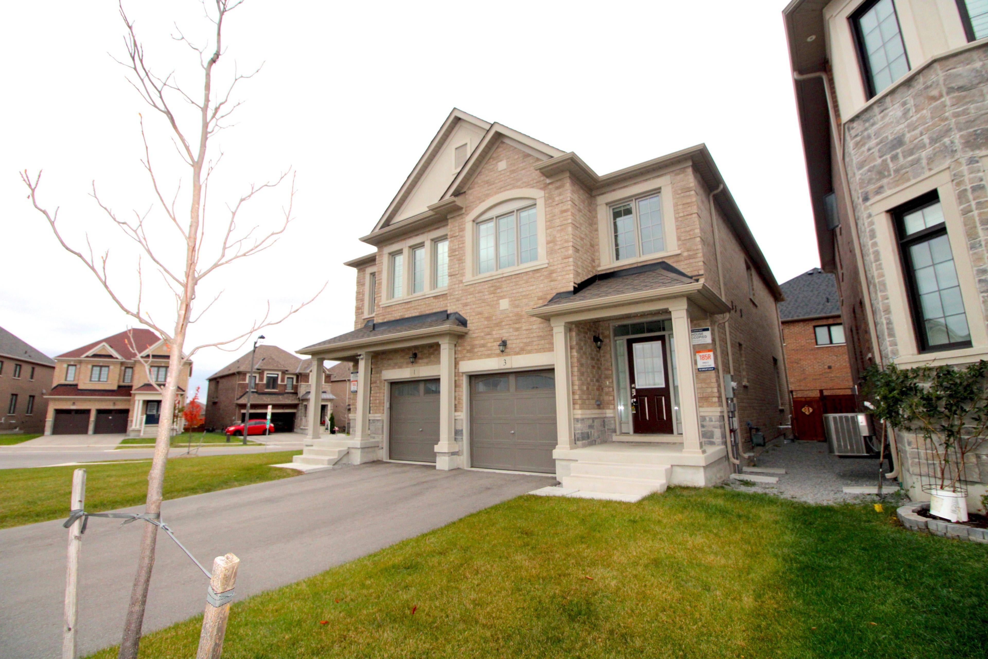 East Gwillimbury, ON L9N 0T2,3 Terrain CT