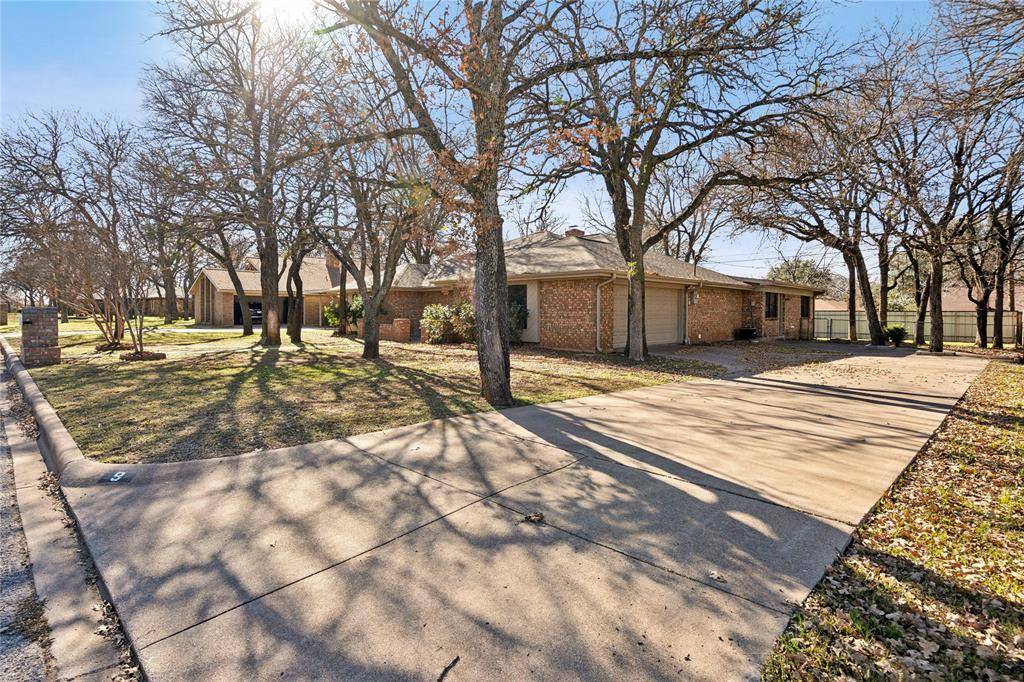 Mineral Wells, TX 76067,9 Fair Oaks Street