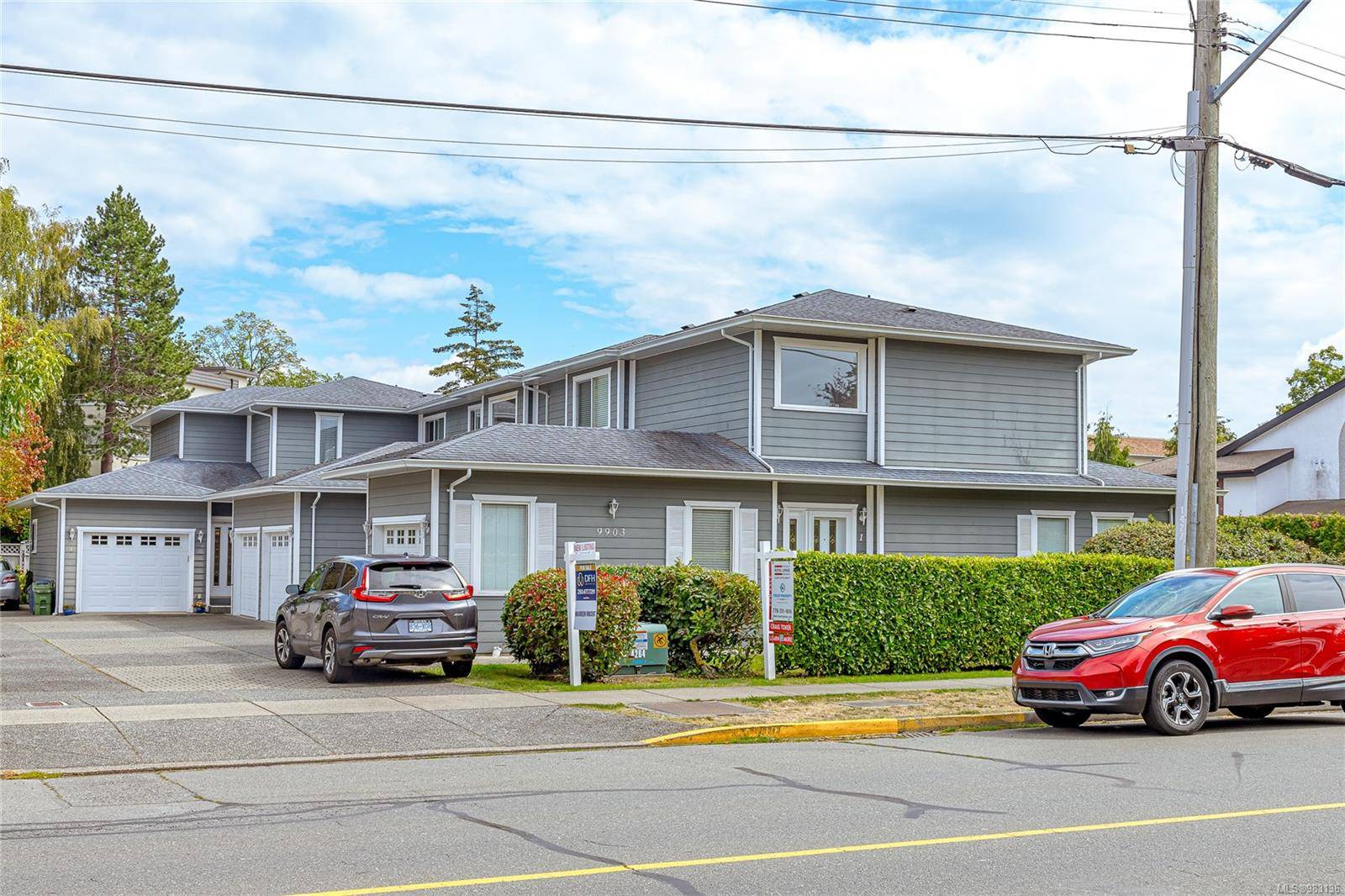 Sidney, BC V8L 3E9,9903 Resthaven Ave #3