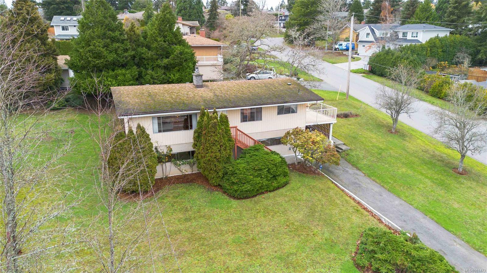 Central Saanich, BC V8M 1M2,7194 Veyaness Rd