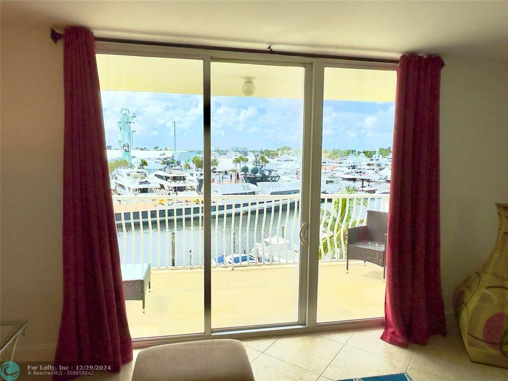 Fort Lauderdale, FL 33316,1 Las Olas Circle  #314