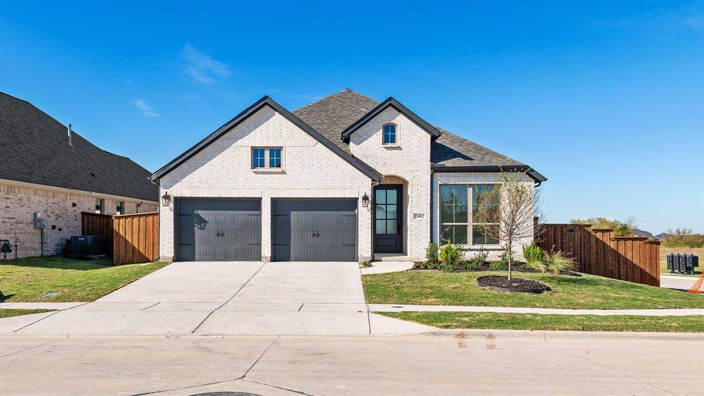 Forney, TX 75126,2402 Lyrebird Lane