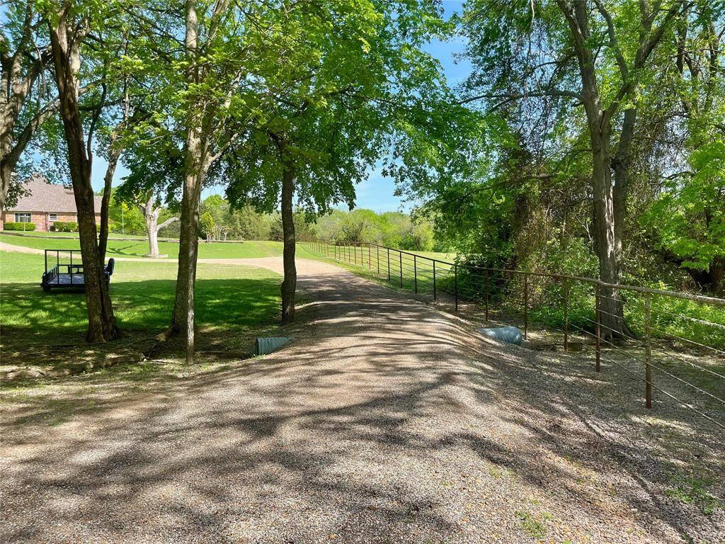 Van Alstyne, TX 75495,188 Bowen Lane