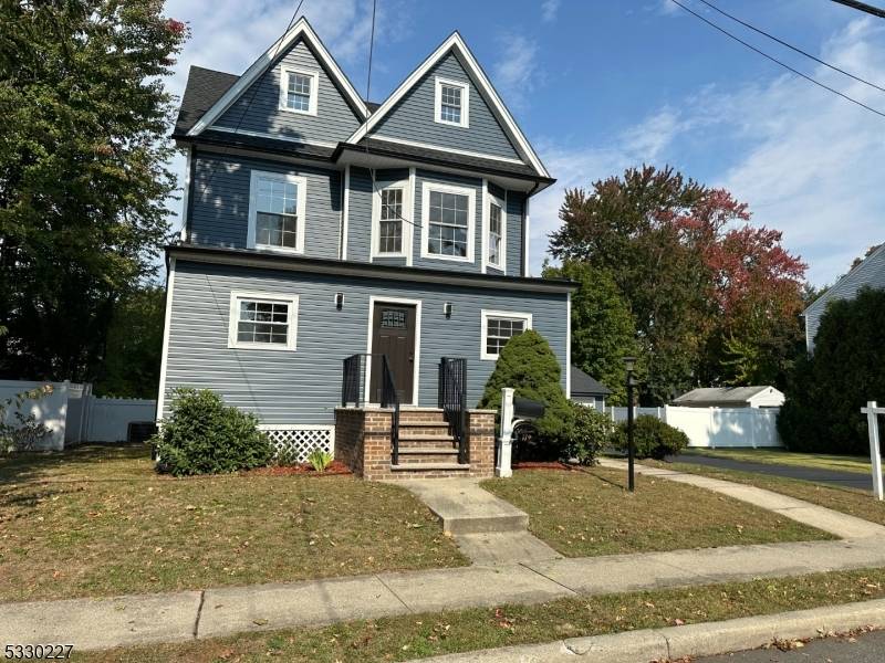 Waldwick Boro, NJ 07463,17 Lincoln Pl #2