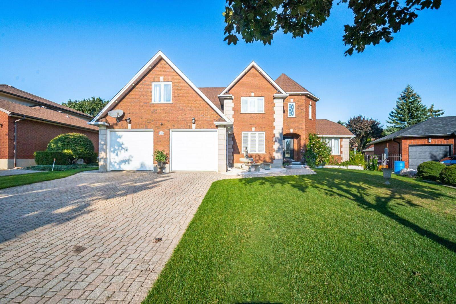 Waterloo, ON N2A 3X7,41 Jadestone CT