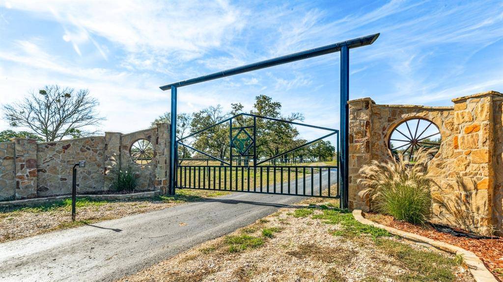 Lipan, TX 76462,400 Sweet Grass Road