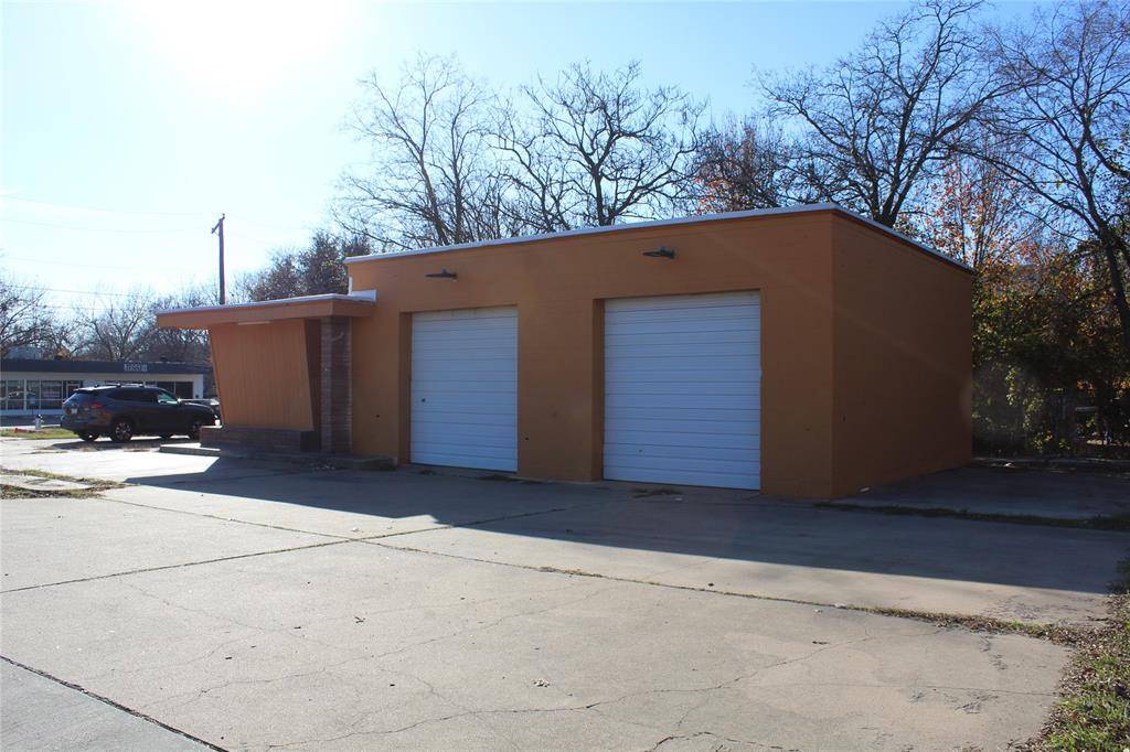 Garland, TX 75040,1615 S 5th Street